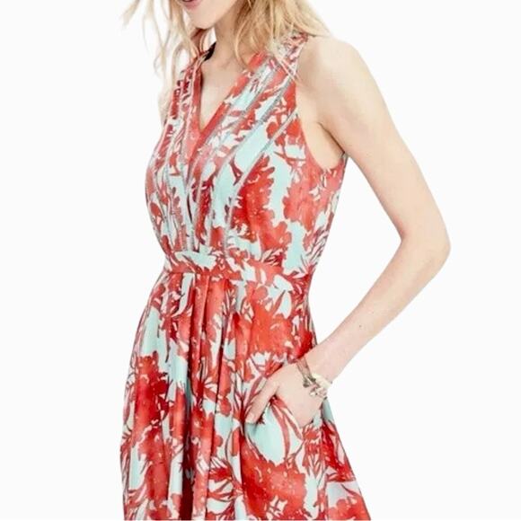 Banana Republic Floral Pleated Dress in Candy Apple Red & Aqua Teal Size 0 - Picture 2 of 6